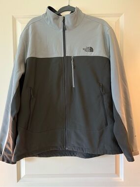 The North Face Men’s Two-Tone Gray Softshell Jacket